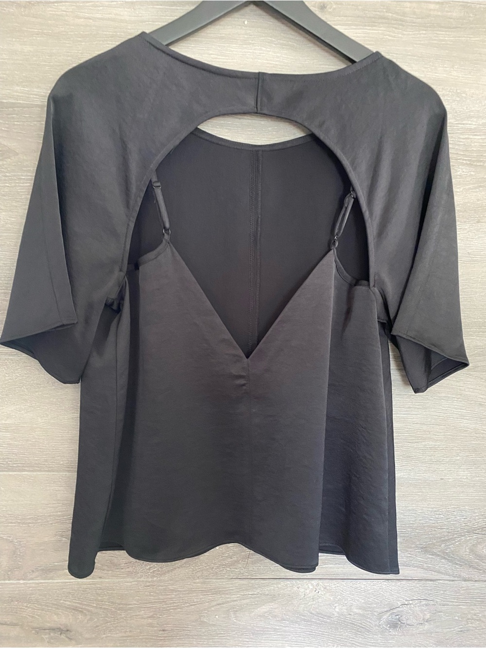 Daily Practice Open Back Blouse - Picture 4 of 6